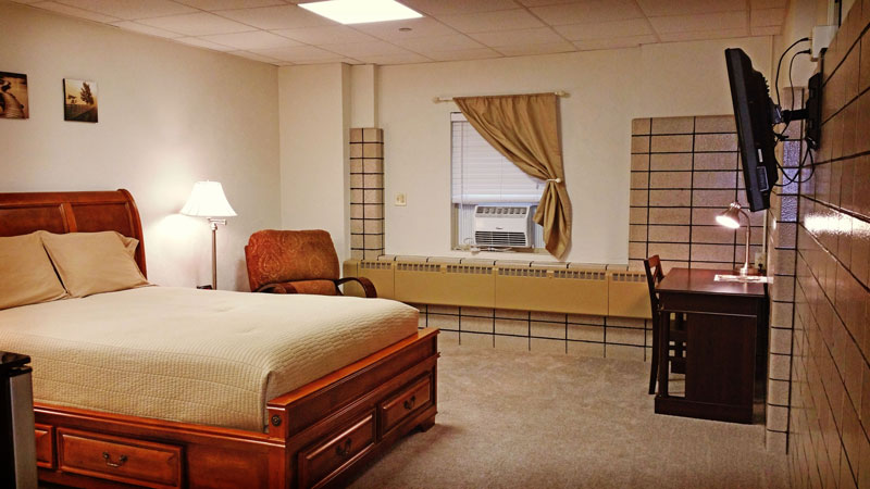 Motel Rooms - Mahoning Apartments (3)