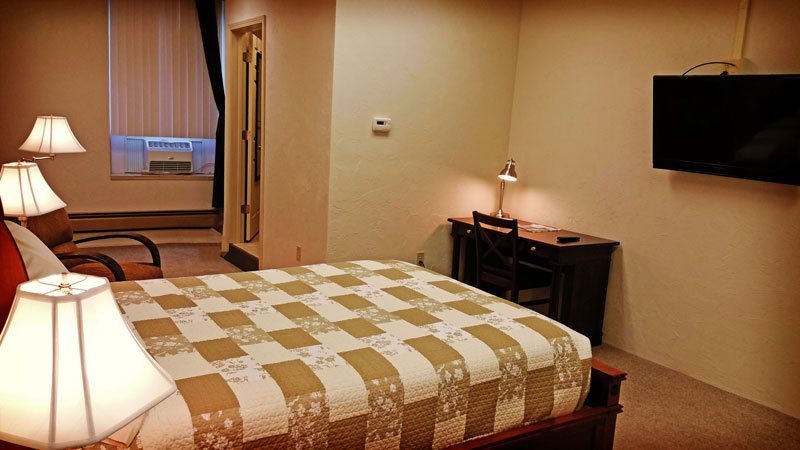 Motel Rooms - Mahoning Apartments (8)